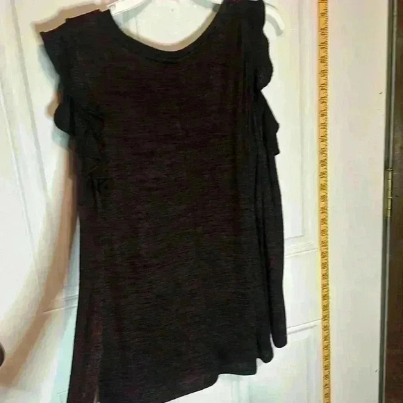 Women's Apt. 9 Peekaboo Shoulder Sweater, Size Medium ***New With Tags*** - Picture 5 of 7